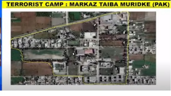 ಪಾಕಿಸ್ತಾನದ ಮುರಿಡ್ಕೆ ಮರ್ಕಝ್ ತೈಬಾ ಉಗ್ರ ಶಿಬಿರ ಸ್ವಲ್ಪ ದೊಡ್ಡದಾಗಿದ್ದು, ಲಷ್ಕರ್ ಏ ತೊಯ್ಬಾದ ಕೇಂದ್ರ ಕಚೇರಿ ಇರುವಂತಹ ಜಾಗ. ಇಲ್ಲಿ ದಾಳಿ ನಡೆಸಿರುವ ಭಾರತೀಯ ಸೇನೆ ನಾಲ್ಕು ದಾಳಿಯ ಮೂಲಕ ಕಟ್ಟಡಗಳನ್ನು ನೆಲಸಮ ಮಾಡಿದ್ದಾಗಿ ಹೇಳಿಕೊಂಡಿದೆ. 