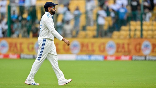 47.80 ಸರಾಸರಿ: ಟೆಸ್ಟ್ ಕ್ರಿಕೆಟ್‌ನಲ್ಲಿ ಆರಂಭಿಕನಾಗಿ ರೋಹಿತ್ 66 ಇನ್ನಿಂಗ್ಸ್‌ಗಳನ್ನು (38 ಪಂದ್ಯಗಳು) ಆಡಿದ್ದಾರೆ. 9 ಶತಕಗಳೊಂದಿಗೆ 2697 ರನ್‌ ಗಳಿಸಿದ್ದಾರೆ. 47.80ರ ಸರಾಸರಿಯು ಟೆಸ್ಟ್​​​ನಲ್ಲಿ ಭಾರತೀಯ ಆರಂಭಿಕನೊಬ್ಬ ಗಳಿಸಿದ 7ನೇ ಅತ್ಯುತ್ತಮ ಸರಾಸರಿಯಾಗಿದೆ.