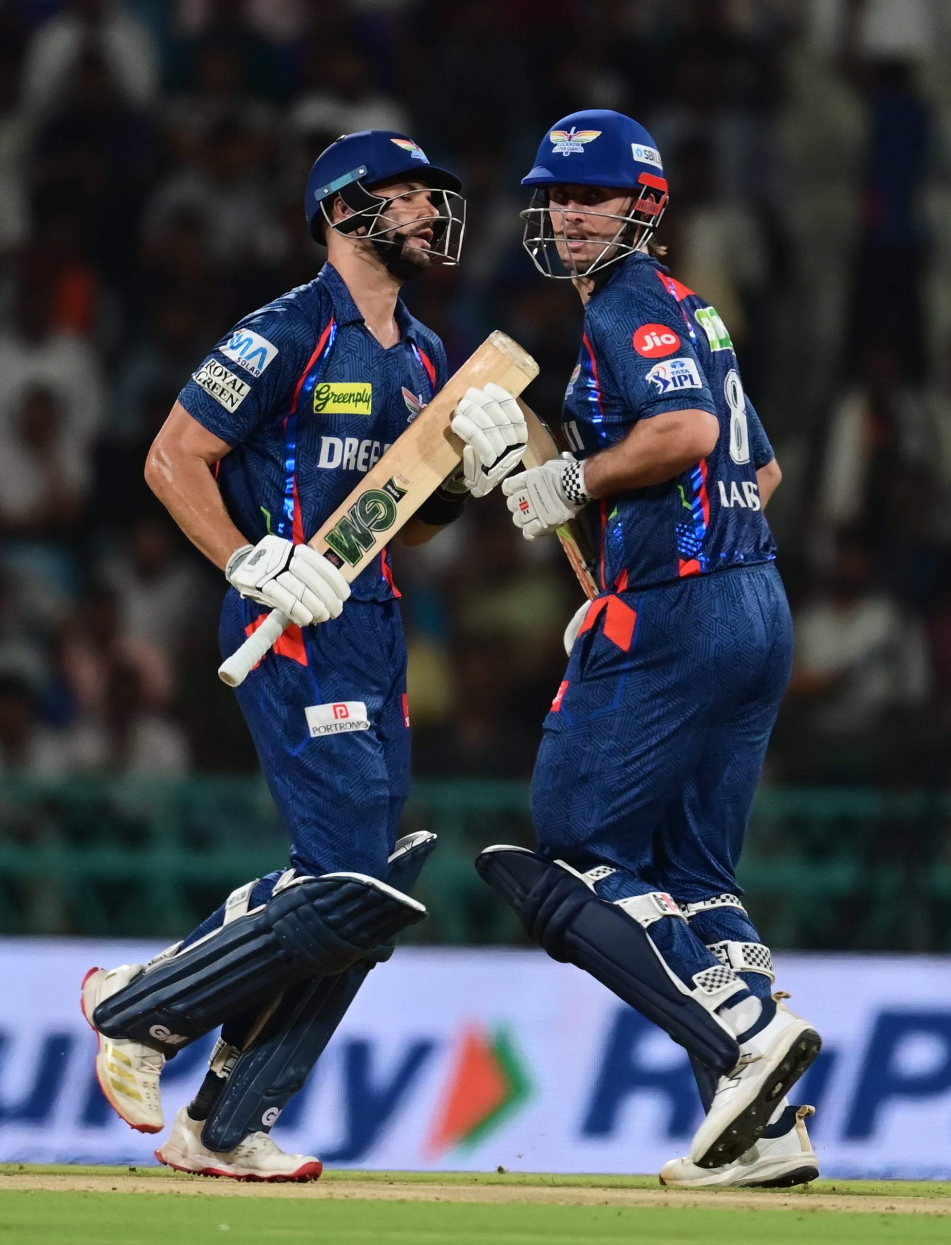 ಲಕ್ನೋ ಸೂಪರ್ ಜೈಂಟ್ಸ್ ಮತ್ತು ಡೆಕ್ಕನ್ ಚಾರ್ಜರ್ಸ್ ತಂಡಗಳು ಪಟ್ಟಿಯಲ್ಲಿ 7ನೇ ಸ್ಥಾನದಲ್ಲಿವೆ. ಎರಡೂ ತಂಡಗಳು ತಲಾ ಒಮ್ಮೆ ಗುರಿಯನ್ನು ಬೆನ್ನಟ್ಟುವಾಗ ಕೊನೆಯ ಎಸೆತದಲ್ಲಿ ಪಂದ್ಯ ಗೆದ್ದಿದೆ.