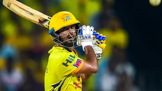 ಪಾಕಿಸ್ತಾನಕ್ಕೆ ತಕ್ಕ ಉತ್ತರ ನೀಡುತ್ತಿರುವ ಈ ಹಂತದಲ್ಲಿ ರಾಯುಡು ಭಾರತೀಯ ಸೇನೆಗೆ ಉಪದೇಶ ಕೊಟ್ಟಿದ್ದಾರೆ. ಇಂಡಿಯನ್ ಆರ್ಮಿಗೆ ಕಣ್ಣಿಗೆ ಕಣ್ಣು ಜಗತ್ತನ್ನು ಕುರುಡಾಗಿಸುತ್ತದೆ ಎಂದು ಪೋಸ್ಟ್ ಮಾಡಿದ್ದು, ಹಿಂಬಾಲಕರು ಸಹ ರಾಯುಡು ವಿರುದ್ಧ ತಿರುಗಿಬಿದ್ದಿದ್ದಾರೆ. ಪಾಕಿಸ್ತಾನಕ್ಕೆ ತಕ್ಕ ಉತ್ತರ ನೀಡುತ್ತಿರುವ ಈ ಹಂತದಲ್ಲಿ ರಾಯುಡು ಭಾರತೀಯ ಸೇನೆಗೆ ಉಪದೇಶ ಕೊಟ್ಟಿದ್ದಾರೆ. ಇಂಡಿಯನ್ ಆರ್ಮಿಗೆ ಕಣ್ಣಿಗೆ ಕಣ್ಣು ಜಗತ್ತನ್ನು ಕುರುಡಾಗಿಸುತ್ತದೆ ಎಂದು ಪೋಸ್ಟ್ ಮಾಡಿದ್ದು, ಹಿಂಬಾಲಕರು ಸಹ ರಾಯುಡು ವಿರುದ್ಧ ತಿರುಗಿಬಿದ್ದಿದ್ದಾರೆ.