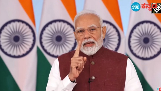 ಭಾರತ ಮತ್ತು ಪಾಕಿಸ್ತಾನದ ನಡುವೆ ಮಾತುಕತೆ ಏನಿದ್ದರೂ ಭಯೋತ್ಪಾದನೆ ಮತ್ತು ಪಿಒಕೆ ಕುರಿತಂತೆ ಮಾತ್ರ ಇರಲಿದೆ ಎಂಬುದನ್ನು ಅಂತಾರಾಷ್ಟ್ರೀಯ ಸಮುದಾಯಕ್ಕೂ ಸ್ಪಷ್ಟಪಡಿಸ ಬಯಸುತ್ತೇನೆ- ನರೇಂದ್ರ ಮೋದಿ, ಭಾರತದ ಪ್ರಧಾನಿ ಭಾರತ ಮತ್ತು ಪಾಕಿಸ್ತಾನದ ನಡುವೆ ಮಾತುಕತೆ ಏನಿದ್ದರೂ ಭಯೋತ್ಪಾದನೆ ಮತ್ತು ಪಿಒಕೆ ಕುರಿತಂತೆ ಮಾತ್ರ ಇರಲಿದೆ ಎಂಬುದನ್ನು ಅಂತಾರಾಷ್ಟ್ರೀಯ ಸಮುದಾಯಕ್ಕೂ ಸ್ಪಷ್ಟಪಡಿಸ ಬಯಸುತ್ತೇನೆ- ನರೇಂದ್ರ ಮೋದಿ, ಭಾರತದ ಪ್ರಧಾನಿ