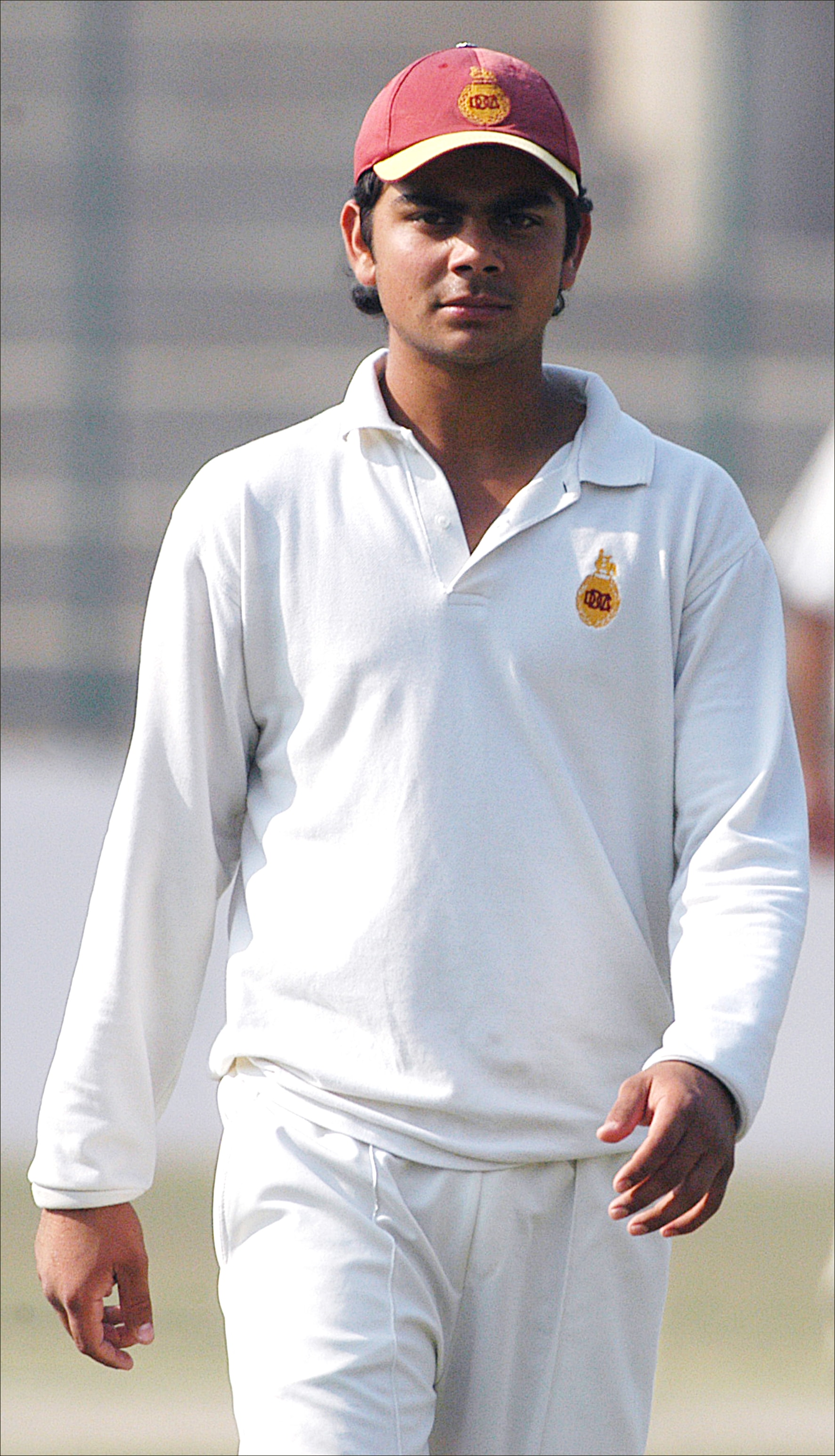 ಎನ್‌ಸಿಎಯಲ್ಲಿ ಅಂಡರ್ -17 ಶಿಬಿರಕ್ಕೆ ಕರೆಸಲ್ಪಟ್ಟ ವಿರಾಟ್ ಅಲ್ಲಿ ಮಿಂಚಿದರು. ಎನ್‌ಸಿಎ ತರಬೇತುದಾರ ಮತ್ತು ಕಿರಿಯ ಆಯ್ಕೆದಾರ ಪ್ರವೀಣ್ ಆಮ್ರೆ ಅವರ ಗಮನ ಸೆಳೆದರು. ಅವರು ವಿರಾಟ್‌ರನ್ನು ಭಾರತದ ಅಂಡರ್ -19 ಶಿಬಿರಕ್ಕೆ ಕರೆದರು.