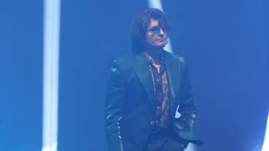 ಏಪ್ರಿಲ್ 22 ರಂದು ಬೆಂಗಳೂರಿನಲ್ಲಿ ನಡೆದ ಸಂಗೀತ ಕಾರ್ಯಕ್ರಮದಲ್ಲಿ ಸೋನು ನಿಗಮ್ ನೀಡಿದ ಹೇಳಿಕೆಯು ಅನೇಕ ಕನ್ನಡಿಗರ ಭಾವನೆಗಳಿಗೆ ನೋವುಂಟು ಮಾಡಿತ್ತು. ಇದಾದ ಬಳಿಕ ಈ ಕುರಿತು ಸೋಷಿಯಲ್ ಮೀಡಿಯಾದಲ್ಲಿ ವಿವಾದ ಭುಗಿಲೆದ್ದಿತು. ಏಪ್ರಿಲ್ 22 ರಂದು ಬೆಂಗಳೂರಿನಲ್ಲಿ ನಡೆದ ಸಂಗೀತ ಕಾರ್ಯಕ್ರಮದಲ್ಲಿ ಸೋನು ನಿಗಮ್ ನೀಡಿದ ಹೇಳಿಕೆಯು ಅನೇಕ ಕನ್ನಡಿಗರ ಭಾವನೆಗಳಿಗೆ ನೋವುಂಟು ಮಾಡಿತ್ತು. ಇದಾದ ಬಳಿಕ ಈ ಕುರಿತು ಸೋಷಿಯಲ್ ಮೀಡಿಯಾದಲ್ಲಿ ವಿವಾದ ಭುಗಿಲೆದ್ದಿತು.