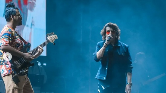 ಕರ್ನಾಟಕ ಹೈಕೋರ್ಟ್ ಈ ಪ್ರಕರಣಕ್ಕೆ ಸಂಬಂಧಪಟ್ಟಂತೆ ಸೋನು ನಿಗಮ್ ಸಲ್ಲಿಸಿದ ಅರ್ಜಿಯನ್ನು ನಾಳೆ ಅಂದರೆ ಮೇ 15ರಂದು ನಡೆಸಲಿದೆ. ಕರ್ನಾಟಕ ಹೈಕೋರ್ಟ್ ಈ ಪ್ರಕರಣಕ್ಕೆ ಸಂಬಂಧಪಟ್ಟಂತೆ ಸೋನು ನಿಗಮ್ ಸಲ್ಲಿಸಿದ ಅರ್ಜಿಯನ್ನು ನಾಳೆ ಅಂದರೆ ಮೇ 15ರಂದು ನಡೆಸಲಿದೆ.