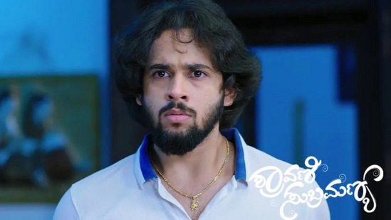 ಶ್ರಾವಣಿ ಸುಬ್ರಮಣ್ಯ ಸೀರಿಯಲ್ಗೆ 18ನೇ ವಾರದ ಟಿಆರ್ಪಿಯಲ್ಲಿ 3ನೇ ಸ್ಥಾನ ಸಿಕ್ಕಿದೆ. ಈ ಹಿಂದೆ ಮೊದಲ ಸ್ಥಾನದಲ್ಲಿಯೇ ಹೆಚ್ಚು ಕಾಣಿಸಿದ್ದ ಈ ಧಾರಾವಾಹಿ, ಇದೀಗ 7.4 ರೇಟಿಂಗ್ ಸಿಕ್ಕಿದೆ. ಇದೇ ಧಾರಾವಾಹಿಗೆ ನಗರ ಪ್ರದೇಶದಲ್ಲಿ 6.7 ಟಿಆರ್ಪಿ ಪಡೆದಿದೆ. ಶ್ರಾವಣಿ ಸುಬ್ರಮಣ್ಯ ಸೀರಿಯಲ್ಗೆ 18ನೇ ವಾರದ ಟಿಆರ್ಪಿಯಲ್ಲಿ 3ನೇ ಸ್ಥಾನ ಸಿಕ್ಕಿದೆ. ಈ ಹಿಂದೆ ಮೊದಲ ಸ್ಥಾನದಲ್ಲಿಯೇ ಹೆಚ್ಚು ಕಾಣಿಸಿದ್ದ ಈ ಧಾರಾವಾಹಿ, ಇದೀಗ 7.4 ರೇಟಿಂಗ್ ಸಿಕ್ಕಿದೆ. ಇದೇ ಧಾರಾವಾಹಿಗೆ ನಗರ ಪ್ರದೇಶದಲ್ಲಿ 6.7 ಟಿಆರ್ಪಿ ಪಡೆದಿದೆ.