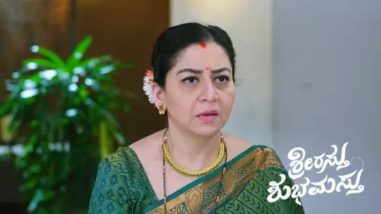 ಶ್ರೀರಸ್ತು ಶುಭಮಸ್ತು ಮತ್ತು ಸೀತಾರಾಮ ಧಾರಾವಾಹಿಗಳು ಕೊನೇ ಘಟ್ಟದತ್ತ ಹೊರಟು ನಿಂತಂತೆ ಕಾಣುತ್ತಿವೆ. ಈ ಎರಡು ಸೀರಿಯಲ್ಗಳ ಪೈಕಿ ಶ್ರೀರಸ್ತು ಶುಭಮಸ್ತು ಧಾರಾವಾಹಿ 18ನೇ ವಾರದ ಟಿಆರ್ಪಿಯಲ್ಲಿ 2.8 ಟಿಆರ್ಪಿ ಪಡೆದು ಎಂಟನೇ ಸ್ಥಾನದಲ್ಲಿದೆ. ಶ್ರೀರಸ್ತು ಶುಭಮಸ್ತು ಮತ್ತು ಸೀತಾರಾಮ ಧಾರಾವಾಹಿಗಳು ಕೊನೇ ಘಟ್ಟದತ್ತ ಹೊರಟು ನಿಂತಂತೆ ಕಾಣುತ್ತಿವೆ. ಈ ಎರಡು ಸೀರಿಯಲ್ಗಳ ಪೈಕಿ ಶ್ರೀರಸ್ತು ಶುಭಮಸ್ತು ಧಾರಾವಾಹಿ 18ನೇ ವಾರದ ಟಿಆರ್ಪಿಯಲ್ಲಿ 2.8 ಟಿಆರ್ಪಿ ಪಡೆದು ಎಂಟನೇ ಸ್ಥಾನದಲ್ಲಿದೆ.