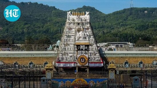 ತಿರುಮಲದ ಶ್ರೀ ವೆಂಕಟೇಶ್ವರ ದೇವಾಲಯ ತಿರುಮಲದ ಶ್ರೀ ವೆಂಕಟೇಶ್ವರ ದೇವಾಲಯ