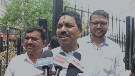 ಉಪ ಸಭಾಪತಿ ರುದ್ರಪ್ಪ ಲಮಾಣಿ ಉಪ ಸಭಾಪತಿ ರುದ್ರಪ್ಪ ಲಮಾಣಿ