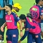ಎಂತಹ ಗುಣ, ಎಂತಹ ಸಂಸ್ಕಾರ; ತಮ್ಮ ಆರಾಧ್ಯ ದೈವ ಎಂಎಸ್ ಧೋನಿ ಪಾದಮುಟ್ಟಿ ನಮಸ್ಕರಿಸಿದ ವೈಭವ್ ಸೂರ್ಯವಂಶಿ, ವಿಡಿಯೋ