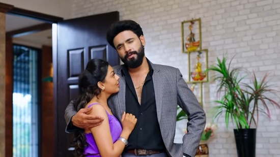 ಮನೆಯಲ್ಲಿ ಜೈದೇವ್-ದಿಯಾ ಚಕ್ಕಂದ, ಹಳೆ ಲೆಟರ್ ವಿಷಯ ಹೇಳಿ ಸುಧಾಳ ದ್ವೇಷ ಕಟ್ಟಿಕೊಂಡ ಸೃಜನ್- ಅಮೃತಧಾರೆ ಮನೆಯಲ್ಲಿ ಜೈದೇವ್-ದಿಯಾ ಚಕ್ಕಂದ, ಹಳೆ ಲೆಟರ್ ವಿಷಯ ಹೇಳಿ ಸುಧಾಳ ದ್ವೇಷ ಕಟ್ಟಿಕೊಂಡ ಸೃಜನ್- ಅಮೃತಧಾರೆ