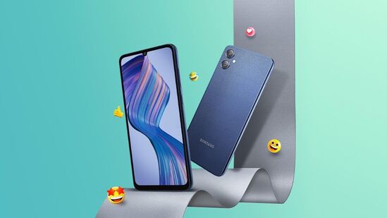 ಸ್ಯಾಮ್ಸಂಗ್ ಗ್ಯಾಲಕ್ಸಿ ಎಫ್ 05 - ಸ್ಯಾಮ್ಸಂಗ್ ಗ್ಯಾಲಕ್ಸಿ ಎಫ್ 05 ಅನ್ನು 7,999 ರೂ.ಗೆ ಬಿಡುಗಡೆ ಮಾಡಲಾಯಿತು, ಆದರೆ ಇದು ಈಗ ಫ್ಲಿಪ್ಕಾರ್ಟ್‌ನಲ್ಲಿ 6,249 ರೂ.ಗೆ ಲಭ್ಯವಿದೆ. ಇದು ಮೀಡಿಯಾಟೆಕ್ ಹೆಲಿಯೊ ಜಿ 85 ಚಿಪ್ಸೆಟ್, 4 ಜಿಬಿ ರಾಮ್ ಮತ್ತು 64 ಜಿಬಿ ಸಂಗ್ರಹವನ್ನು ಹೊಂದಿದೆ. ಫೋನ್ 50 ಎಂಪಿ ಪ್ರಾಥಮಿಕ ಮತ್ತು 2 ಎಂಪಿ ಡೆಪ್ತ್ ಸೆನ್ಸಾರ್ ಗಳೊಂದಿಗೆ ಡ್ಯುಯಲ್ ರಿಯರ್ ಕ್ಯಾಮೆರಾ ಸೆಟಪ್ ಅನ್ನು ಹೊಂದಿದೆ, ಜೊತೆಗೆ 8 ಎಂಪಿ ಮುಂಭಾಗದ ಕ್ಯಾಮೆರಾವನ್ನು ಹೊಂದಿದೆ. 5000 ಎಂಎಎಚ್ ಬ್ಯಾಟರಿ 25 ವ್ಯಾಟ್ ಫಾಸ್ಟ್ ಚಾರ್ಜಿಂಗ್ ಅನ್ನು ಬೆಂಬಲಿಸುತ್ತದೆ ಮತ್ತು ಯುಎಸ್ಬಿ ಟೈಪ್-ಸಿ ಪೋರ್ಟ್ನೊಂದಿಗೆ ಬರುತ್ತದೆ. ಕಡಿಮೆ ಬಜೆಟ್‌ನಲ್ಲಿ ಬಲವಾದ ಕಾರ್ಯಕ್ಷಮತೆಯನ್ನು ಬಯಸುವವರಿಗೆ ಈ ಫೋನ್ ಉತ್ತಮವಾಗಿದೆ.