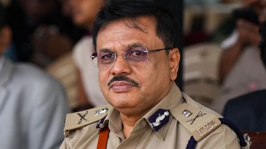 ಕರ್ನಾಟಕ ರಾಜ್ಯ ಪೊಲೀಸ್ ಪಡೆಯ ಮುಖ್ಯಸ್ಥರಾಗಿ ಅಧಿಕಾರ ವಹಿಸಿಕೊಂಡ ಬಳಿಕ ಡಾ| ಎಂ. ಎ. ಸಲೀಂ ಕರ್ನಾಟಕ ರಾಜ್ಯ ಪೊಲೀಸ್ ಪಡೆಯ ಮುಖ್ಯಸ್ಥರಾಗಿ ಅಧಿಕಾರ ವಹಿಸಿಕೊಂಡ ಬಳಿಕ ಡಾ| ಎಂ. ಎ. ಸಲೀಂ