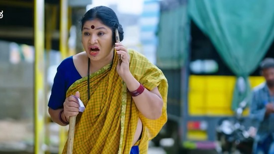 ಈ ಮೂಲಕ ಆನಂದ್ಗೆ ಶಕುಂತಲಾದೇವಿ ಮತ್ತು ಲಕ್ಷ್ಮಿಕಾಂತ್ನ ಖತರ್ನಾಕ್ ಇತಿಹಾಸ ತಿಳಿಯುತ್ತದೆ. ಈ ವಿಷಯವನ್ನು ಗೌತಮ್ಗೆ ತಿಳಿಸದೆ ಇದ್ದರೆ ಈತನಿಗೆ ಸತ್ಯ ತಿಳಿದು ವ್ಯರ್ಥವಾಗುತ್ತದೆ. ಆದರೆ, ಇದೇ ಸಮಯದಲ್ಲಿ ನಂಜಮ್ಮ ಶಕುಂತಲಾದೇವಿಗೆ ಕಾಲ್ ಮಾಡಿದ್ದಾಳೆ. ಈ ಮೂಲಕ ಆನಂದ್ಗೆ ಶಕುಂತಲಾದೇವಿ ಮತ್ತು ಲಕ್ಷ್ಮಿಕಾಂತ್ನ ಖತರ್ನಾಕ್ ಇತಿಹಾಸ ತಿಳಿಯುತ್ತದೆ. ಈ ವಿಷಯವನ್ನು ಗೌತಮ್ಗೆ ತಿಳಿಸದೆ ಇದ್ದರೆ ಈತನಿಗೆ ಸತ್ಯ ತಿಳಿದು ವ್ಯರ್ಥವಾಗುತ್ತದೆ. ಆದರೆ, ಇದೇ ಸಮಯದಲ್ಲಿ ನಂಜಮ್ಮ ಶಕುಂತಲಾದೇವಿಗೆ ಕಾಲ್ ಮಾಡಿದ್ದಾಳೆ.