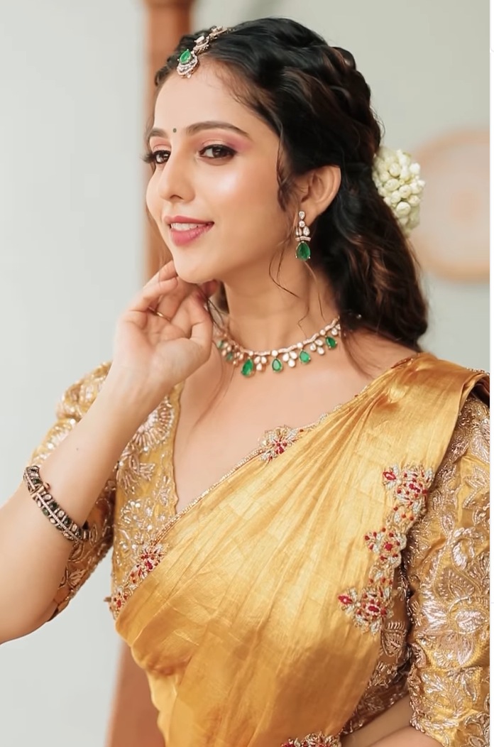 ಬಿಗ್ಬಾಸ್ ಬಳಿಕ ರಾಜಾರಾಣಿ, ಗಿಚ್ಚಿ ಗಿಲಿಗಿಲಿ ಮುಂತಾದ ರಿಯಾಲಿಟಿ ಶೋಗಳಲ್ಲಿ ಭಾಗವಹಿಸಿದ್ದರು. ಕೆಲವೊಂದು ಸಿನಿಮಾಗಳಲ್ಲಿಯೂ ನಟಿಸಿದ್ದಾರೆ. ಬಿಗ್ಬಾಸ್ ಬಳಿಕ ರಾಜಾರಾಣಿ, ಗಿಚ್ಚಿ ಗಿಲಿಗಿಲಿ ಮುಂತಾದ ರಿಯಾಲಿಟಿ ಶೋಗಳಲ್ಲಿ ಭಾಗವಹಿಸಿದ್ದರು. ಕೆಲವೊಂದು ಸಿನಿಮಾಗಳಲ್ಲಿಯೂ ನಟಿಸಿದ್ದಾರೆ.