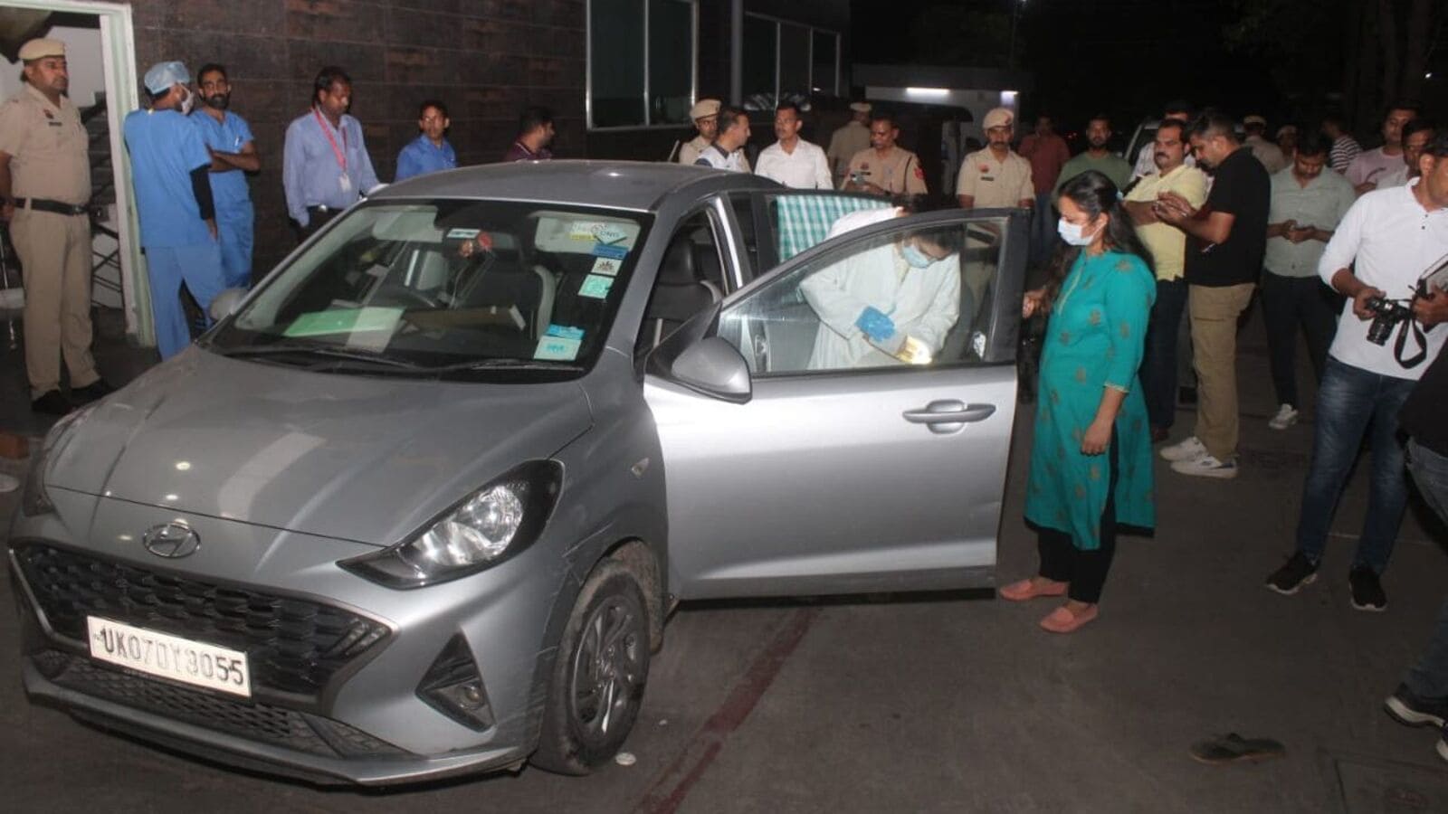 ಹರಿಯಾಣದ ಪಂಚಕುಲದಲ್ಲಿ ಒಂದೇ ಕುಟುಂಬದ ಮೂವರು ಮಕ್ಕಳ ಸಹಿತ 7 ಮಂದಿ ಆತ್ಮಹತ್ಯೆ: ಕಾರಿನಲ್ಲಿದ್ದ ಡೆತ್‌ನೋಟ್‌ನಲ್ಲಿದೆ ಕೃತ್ಯಕ್ಕೆ ಕಾರಣ