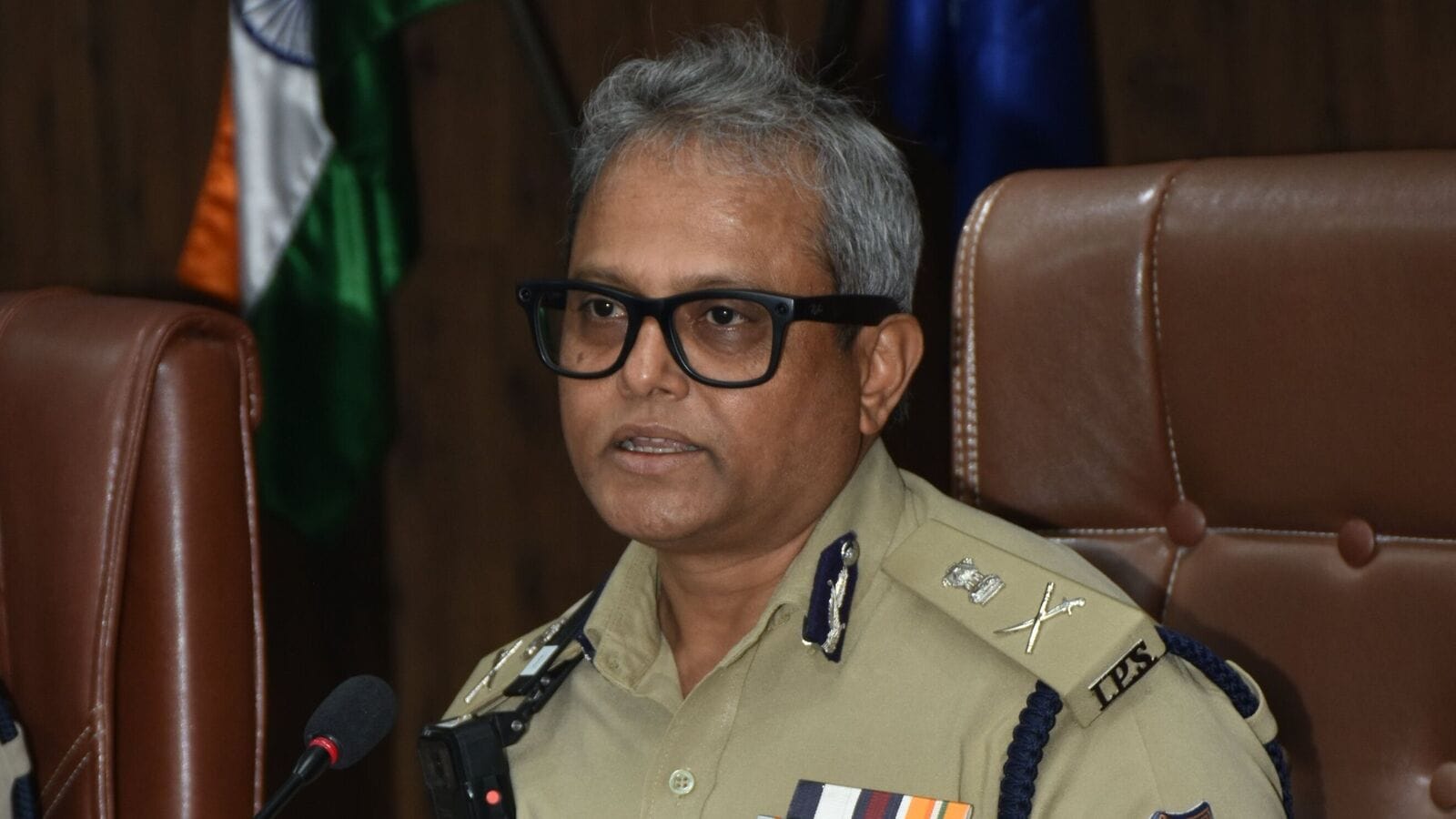 ಕರ್ನಾಟಕದ ಹಿರಿಯ ಐಪಿಎಸ್‌ ಅಧಿಕಾರಿ, ಬೆಂಗಳೂರು ನಗರ ನಿರ್ಗಮಿತ ಪೊಲೀಸ್‌ ಆಯುಕ್ತ ದಯಾನಂದ್‌ ಅಮಾನತು ಆದೇಶ ರದ್ದಿಗೆ ಹೆಚ್ಚಿದ ಒತ್ತಡ