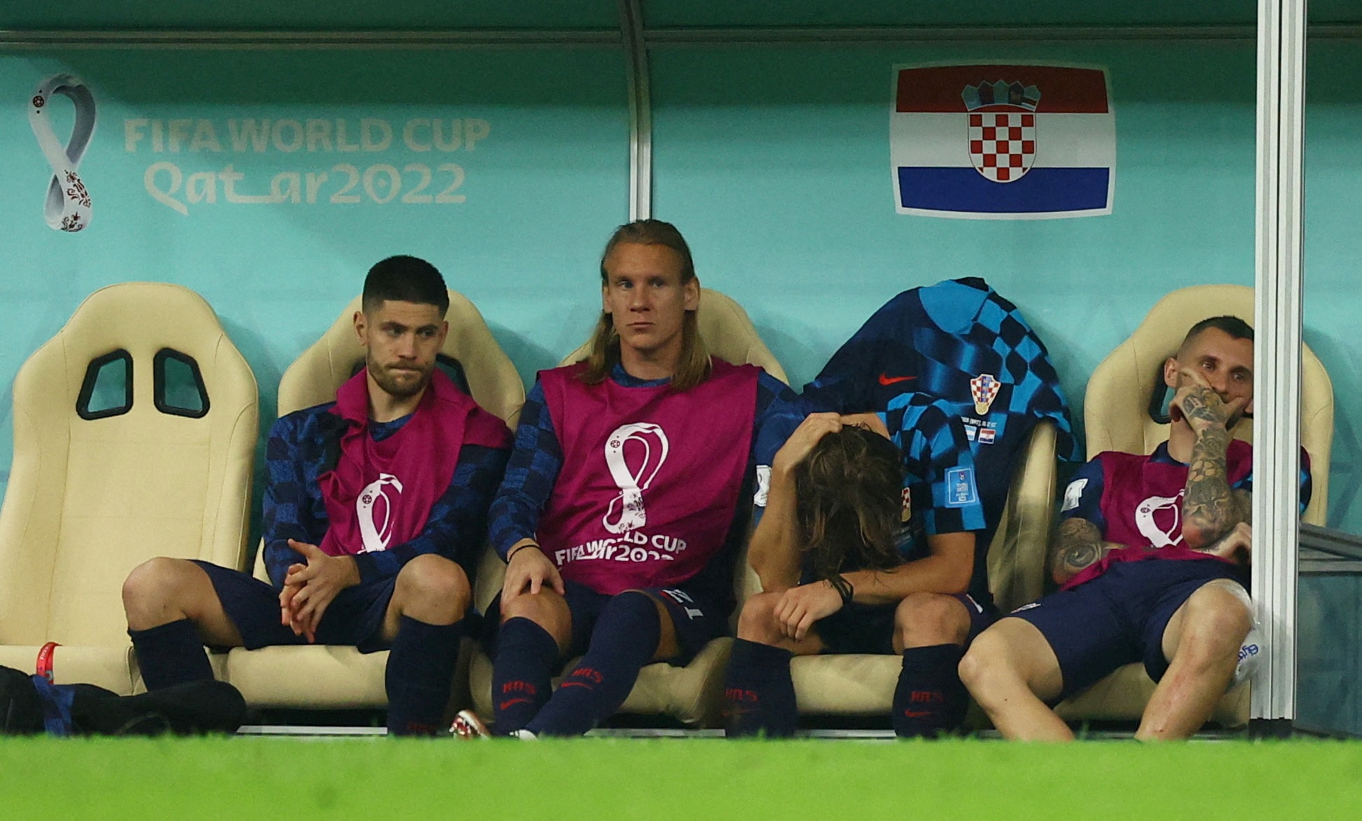 त्यानंतर मॅनेजरने ८१ व्या मिनिटाला मॉड्रिचला बदली खेळाडू दिला. त्याच्या जागी लोवरो मजर मैदानात आला. मॉड्रिच मैदानातून बाहेर पडताना प्रेक्षकांनी त्याच्यासाठी टाळ्यांचा कडकडाट केला. &nbsp; &nbsp; &nbsp; &nbsp; &nbsp; &nbsp; &nbsp; &nbsp; &nbsp; &nbsp; &nbsp; &nbsp;&nbsp;