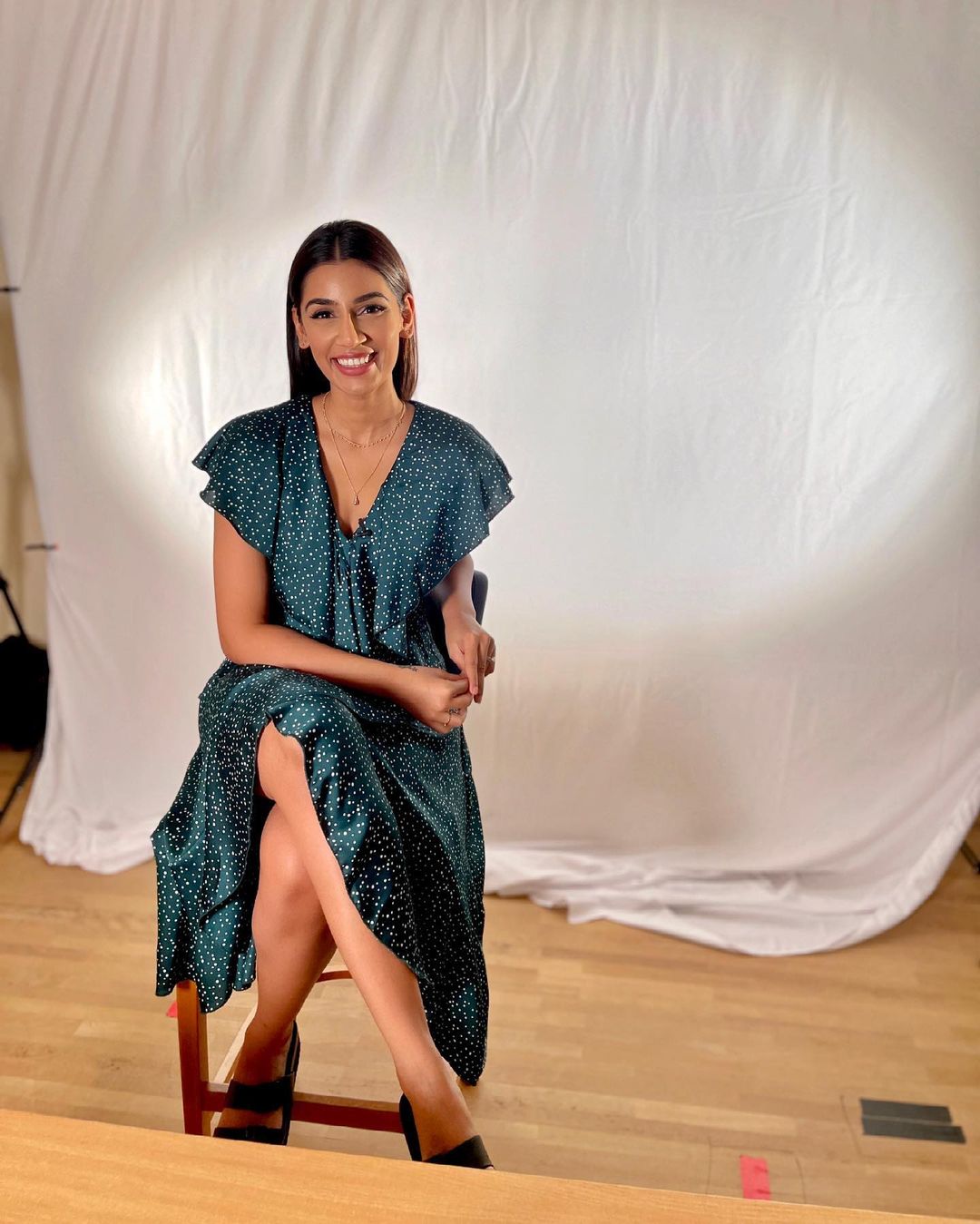 संजनाने तिच्या करिअरची सुरुवात मॉडेल म्हणून केली होती. संजना फेमिना मिस इंडियाची फायनलिस्ट राहिली आहे. संजनाने तिच्या करिअरची सुरुवात मॉडेल म्हणून केली होती. संजना फेमिना मिस इंडियाची फायनलिस्ट राहिली आहे.