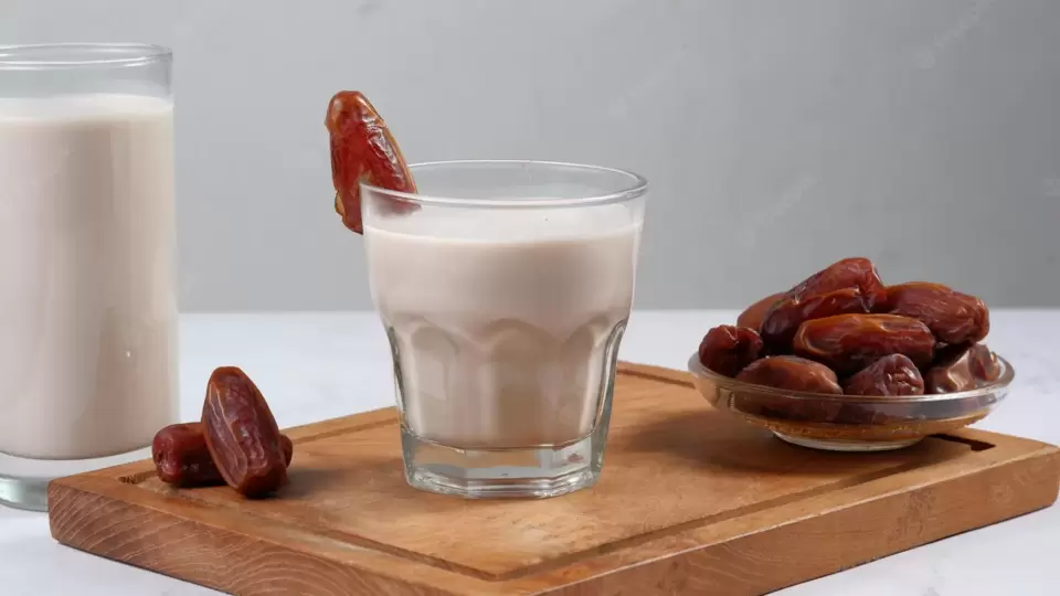 Dates Benefits भिजवलेले खजून खाल्ल्याने दूर होते शरीराची कमजोरी, फायदे