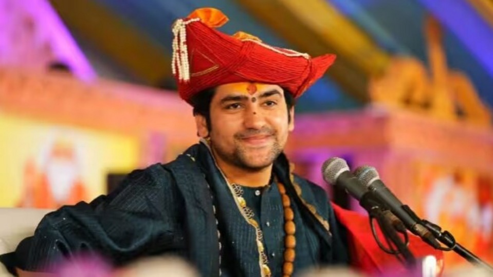 Bageshwar Dham Hirendra Shastri Controversial Statement On Sant Tukaram Maharaj