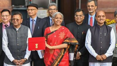 Finance Minister Nirmala Sitharaman : केंद्रीय मंत्री निर्मला सीतारमन यांनी आज मोदी सरकारचा पाचवा आणि अखेरचा अर्थसंकल्प सादर केला आहे. यावेळी त्यांनी देशातील अनेक सेक्टरच्या विकासासाठी महत्त्वपूर्ण घोषणा केल्या आहेत. <p>Finance Minister Nirmala Sitharaman : केंद्रीय मंत्री निर्मला सीतारमन यांनी आज मोदी सरकारचा पाचवा आणि अखेरचा अर्थसंकल्प सादर केला आहे. यावेळी त्यांनी देशातील अनेक सेक्टरच्या विकासासाठी महत्त्वपूर्ण घोषणा केल्या आहेत.</p>