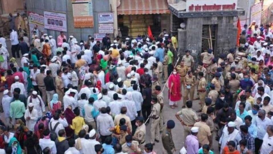  पंढरी भाविकांनी गजबजली