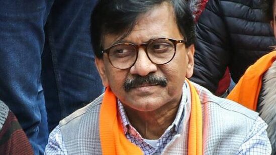 Sanjay Raut : देवेंद्र फडणवीसांना पत्र लिहिताच संजय राऊत यांच्या ...