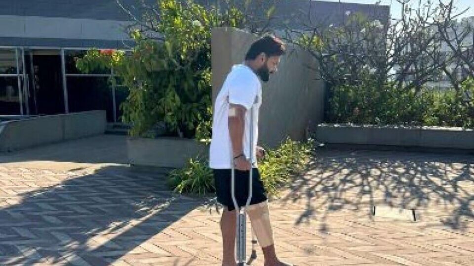 Rishabh Pant: Rishabh Pant’s hard work to return to the field;  The video in the swimming pool caught everyone’s attention