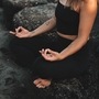 <p>योगाचे अनेक फायदे आहेत आणि एक दिनचर्या सुरू करणे आणि ते जीवनात समाविष्ट करणे खूप महत्वाचे आहे. आज आम्ही तुम्हाला ते किकस्टार्ट करण्याचे ५ मार्ग सांगणार आहोत.</p>
