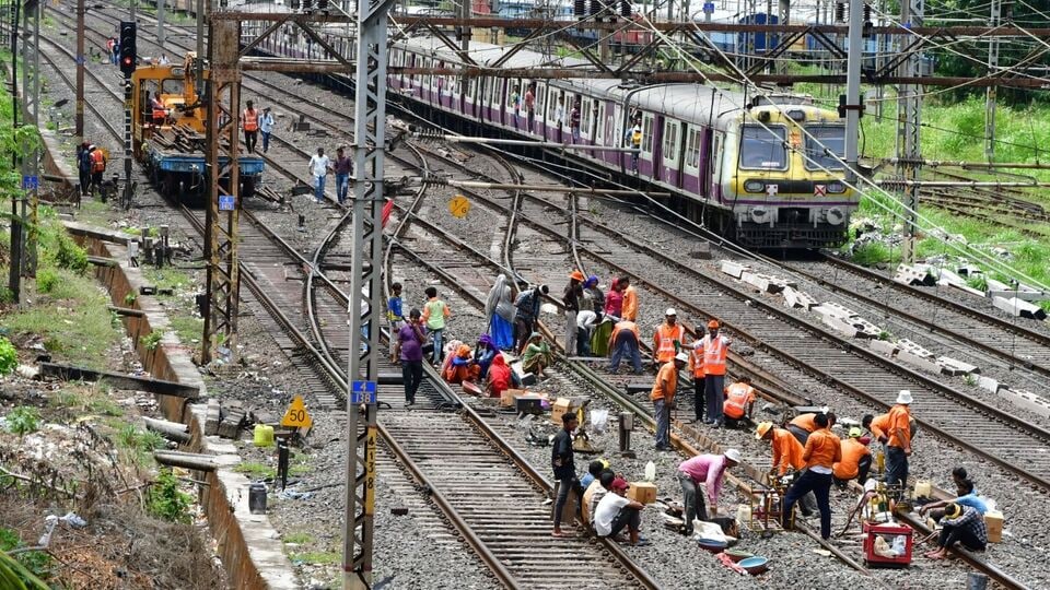 Mumbai Local Train Maga Block: Mega Block in Mumbai;  CSMT to Panvel route will be closed for 5 hours on both sides