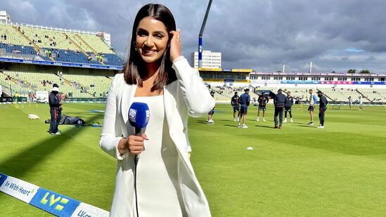 २०१९ विश्वचषकात संजना स्टार स्पोर्ट्सच्या टीमचा भाग होती आणि इंग्लंडमधून विविध शो तिने सादर केले होते.