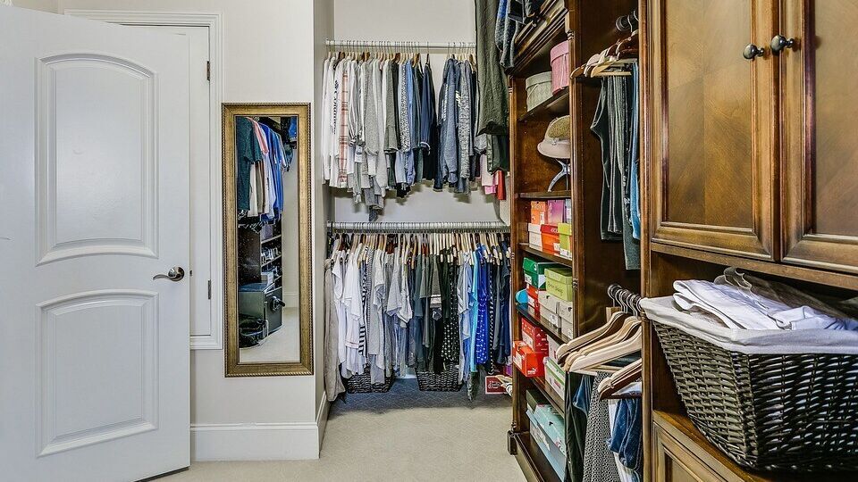 organize-wardrobe-how-to