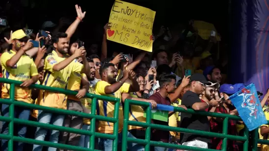 कॉनवे आणि गायकवाड यांनी मिळून १४१ धावांची सलामी दिली. दिल्लीकडून खलील अहमद, चेतन साकारिया आणि एनरिक नोर्किया यांनी १-१ बळी घेतला. २२४ धावांच्या लक्ष्याचा पाठलाग करताना दिल्लीचा संघ ९ गड्यांच्या मोबदल्यात १४६ धावाच करू शकला.