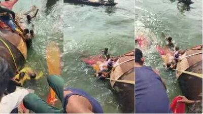 Boat Overturned in ganga river