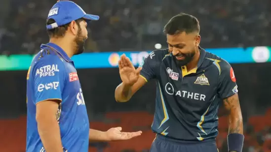 गुजरात टायटन्सने शानदार कामगिरी करत IPL 2023 च्या फायनलमध्ये एन्ट्री केली आहे. गुजरात संघाच्या विजयात गोलंदाजांनी महत्त्वाची भूमिका बजावली आहे.&nbsp;