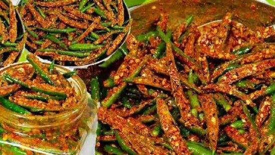 हिरव्या मिरचीचे इंस्टंट लोणचे