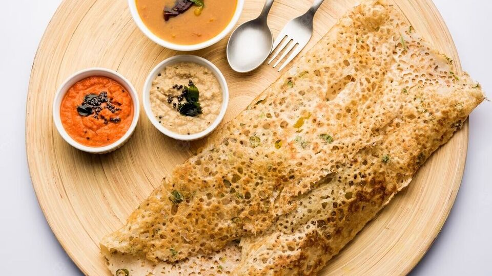 Onion Dosa Recipe नाश्त्यात बनवा कांदा घालून डोसा; रेसिपी आहे अगदी