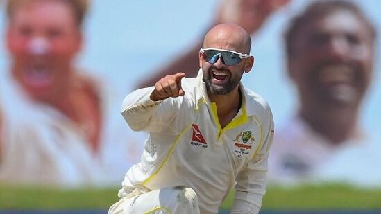 ५) नॅथन लायन : ओव्हलची खेळपट्टी फिरकीपटूंसाठी थोडीशी उपयुक्त ठरली, तर नॅथन लायन भारतासाठी अडचणीचा ठरू शकतो. उजव्या हाताचा ऑफस्पिनर लायनने भारताविरुद्धच्या २६ कसोटीत आतापर्यंत ११६ विकेट्स घेतल्या आहेत. लायनविरुद्धची छोटीशी चूकही भारतीय फलंदाजांना महागात पडू शकते.