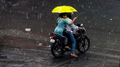 दक्षिण कन्नड, उत्तरा कन्नड आणि उडुपी या किनारपट्टीच्या जिल्ह्यांमध्येही पाऊस पडण्याची शक्यता आहे.