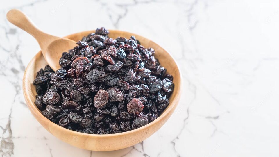 black-raisins-benefits