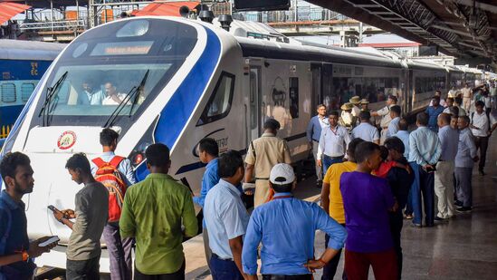 Stone Pelting On Vande Bharat Train