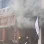 <p>Piyush Jewellers Fire Incident : आग विझवण्यात आल्यानंतर परिसराच्या कूलिंगचं काम हाती घेण्यात आलं आहे. आग लागल्याची घटना समजताच वानवडी परिसरातील नागरिकांनी मोठ्या संख्येने घटनास्थळी गर्दी केल्याचं पाहायला मिळालं.</p>