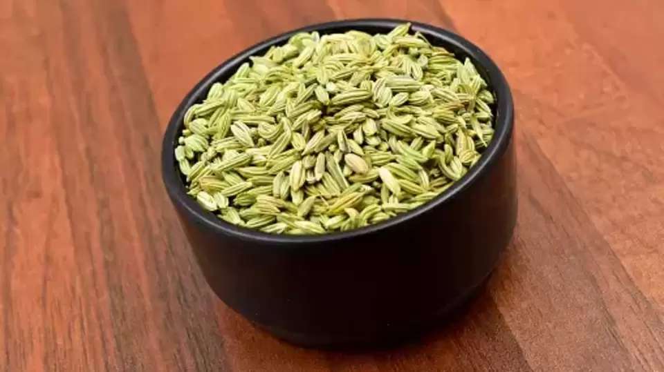 Fennel Seeds Use भूक वाढवणे आणि कमी करणे दोन्हीसाठी वापरता येते बडीशेप, वजन कमी करण्यासाठी हा