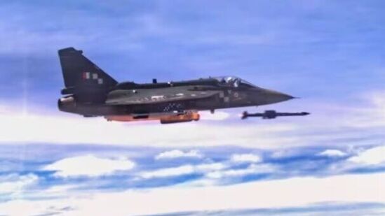 tejas launched astra missile
