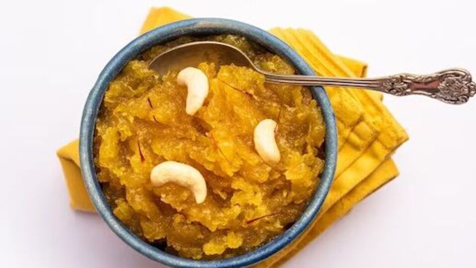 Pumpkin Halwa या रक्षाबंधनला नेहमीचा शिरा नाही तर बनवा भोपळ्याचा हलवा