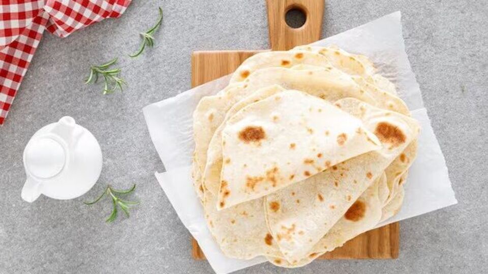 Rice Flour Benefits गव्हाच्या पीठापेक्षा तांदळाच्या पीठाची पोळी जास्त