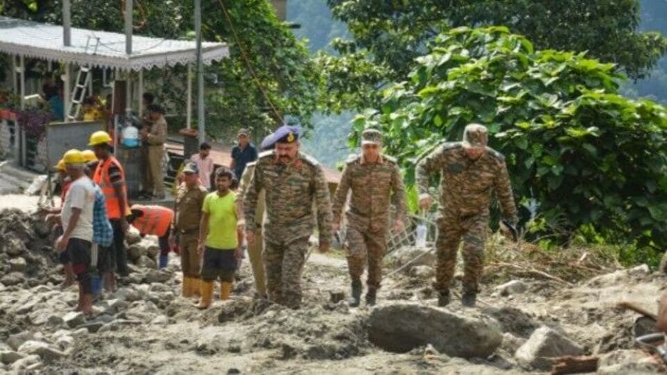 Sikkim Cloudburst : सिक्कीममध्ये ढगफुटी! महाभयंकर पुरात लष्कराचे २३ ...