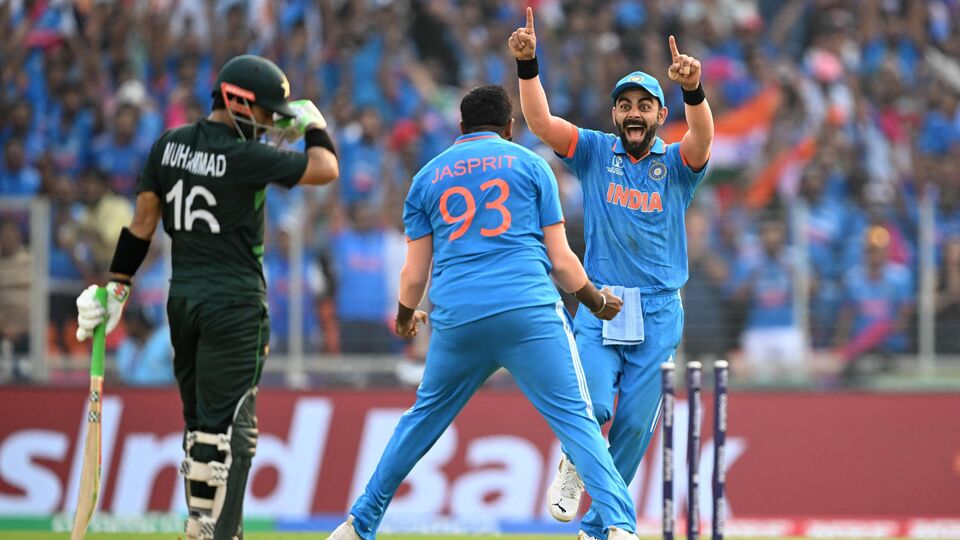 IND vs PAK पकसतन १९१ धववर गरद भरतचय ५ गलदजन घतल