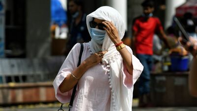 Mumbai Heat Wave : महाराष्ट्रासह उत्तरेकडील राज्यांतून मान्सून माघारी परतला आहे. त्यामुळं राज्यातील हवामानात मोठा बदल होत असल्याचं दिसून येत आहे. त्यामुळं सामान्यांच्या अडचणी वाढल्या आहे.