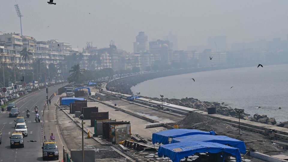 Marine Drive Mumbai मरीन ड्राईव्ह परिसरात बांधकामांवर निर्बंध लागू